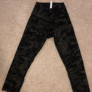 lululemon wunder under crop 23”